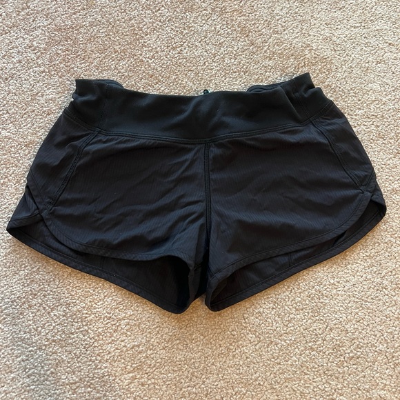 Ivivva black shorts kids size 10 - Picture 1 of 2